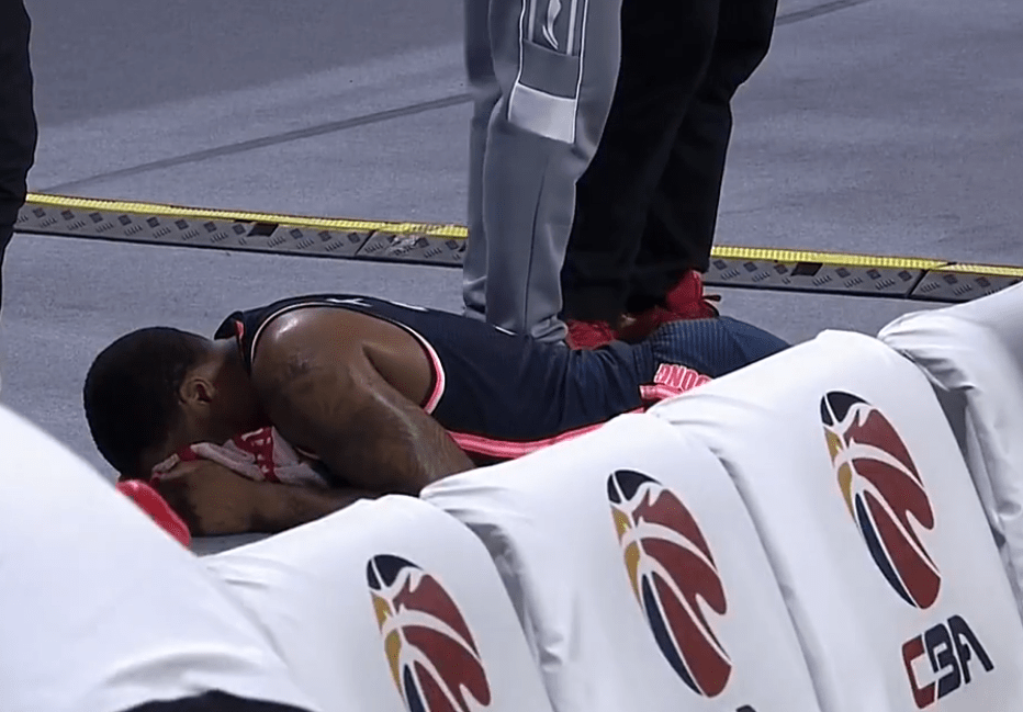 阿斯顿维拉训练开放日,今夜门线救险引欢呼,欧篮联在即,球队文化再被提及的简单介绍